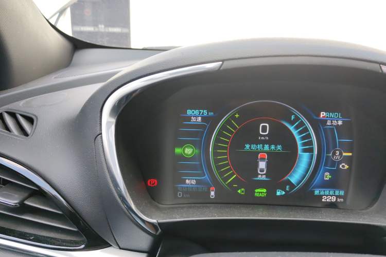 Used Buick VELITE 5 2017 Stylish Extended-Range Model Odometer Close Up