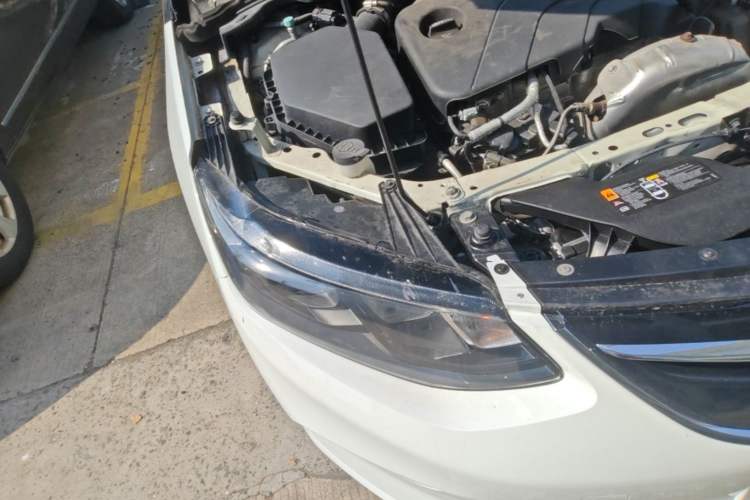 Used Buick VELITE 5 2017 Urban Extended-Range Model Right Front Headlight