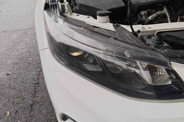 Used Buick VELITE 5 2017 Urban Extended-Range Model Right Front Headlight