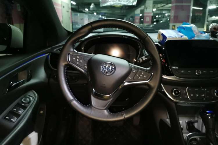 Used Buick VELITE 5 2017 Stylish Extended-Range Model Steering Wheel