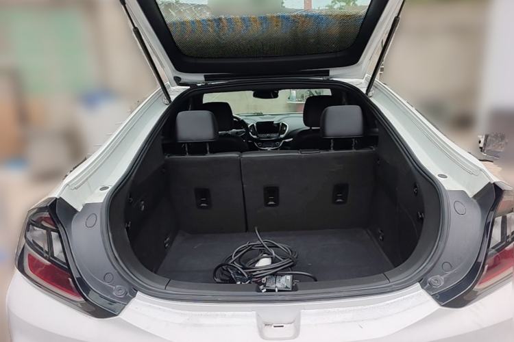 Used Buick VELITE 5 2017 Urban Extended-Range Model Trunk