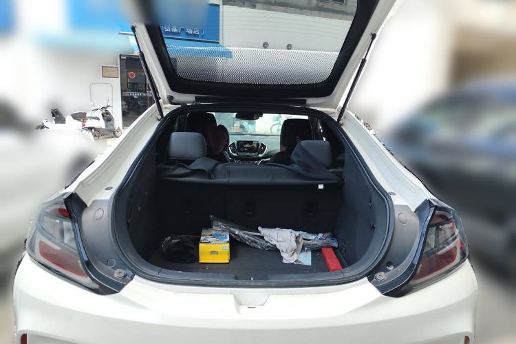 Used Buick VELITE 5 2017 Stylish Extended-Range Model Trunk
