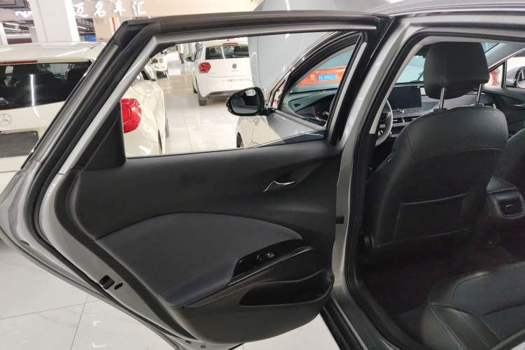 Used Buick Velite 6 2022 Plug-in Hybrid Connected Smart Edition Interior 8
