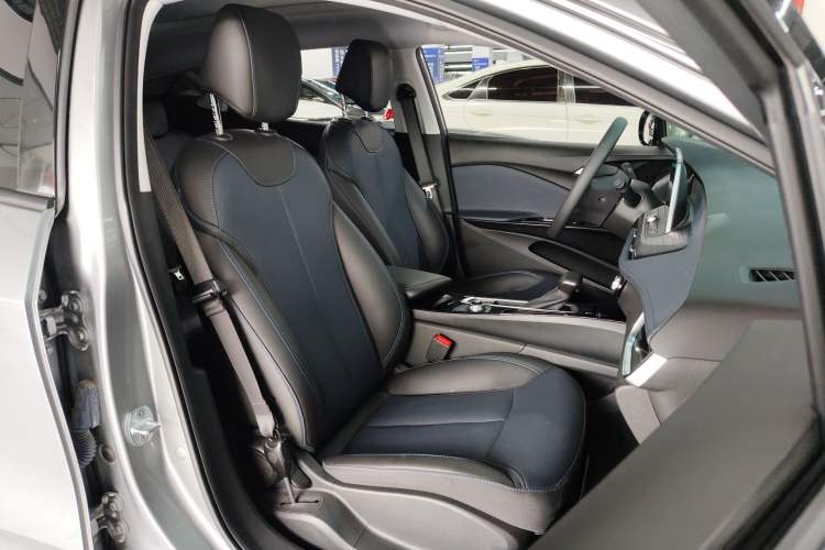Used Buick Velite 6 2022 Plug-in Hybrid Connected Smart Edition Right Front Seat