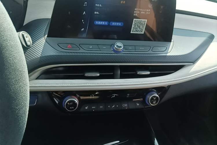 Used Buick Velite 6 2019 Connected & Smart Edition Audio And AC Panel