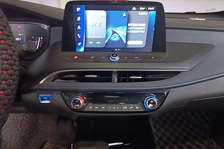 Used Buick Velite 6 2019 Connected & Smart Audio And AC Panel