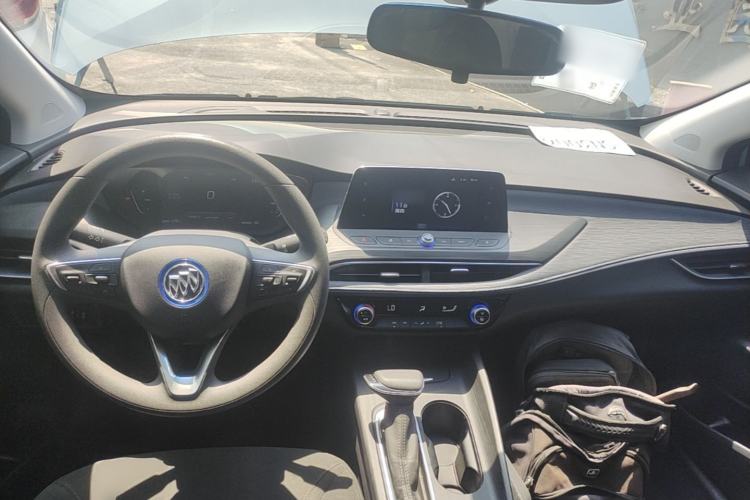Used Buick Velite 6 2019 Connected Fashion Model Center Console