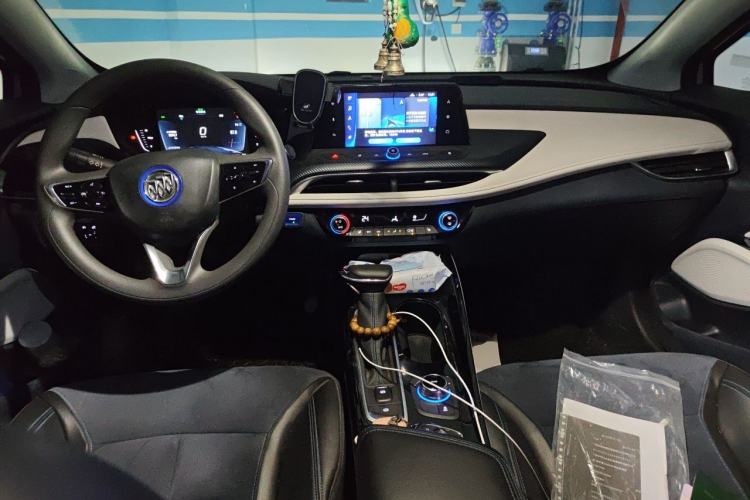 Used Buick Velite 6 2019 Connected & Smart Edition Center Console