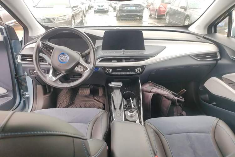 Used Buick Velite 6 2019 Connected & Smart Center Console