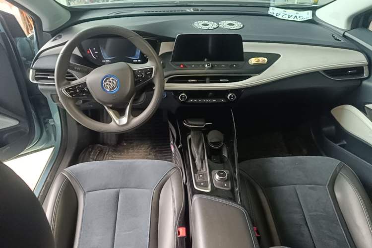Used Buick Velite 6 2019 Connected & Smart Edition Center Console