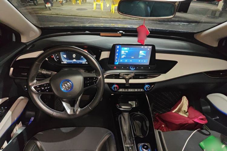 Used Buick Velite 6 2019 Connected & Smart Center Console