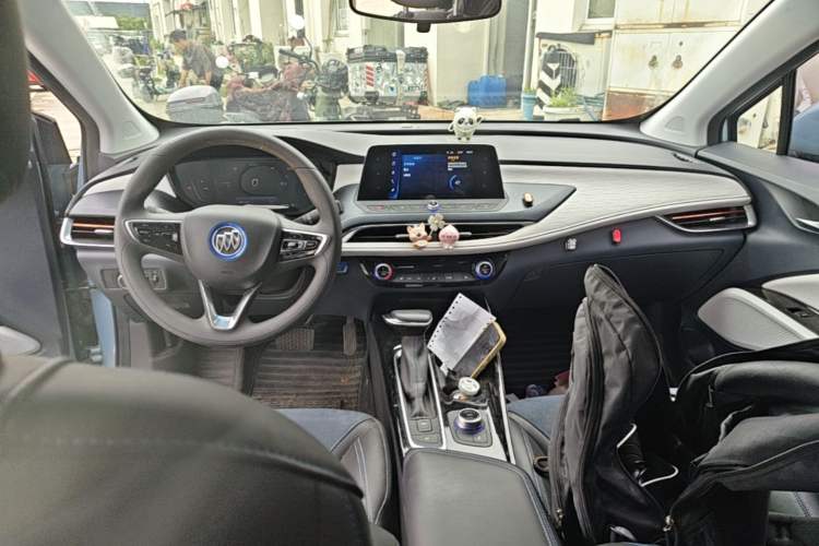 Used Buick Velite 6 2019 Connected & Smart Edition Center Console