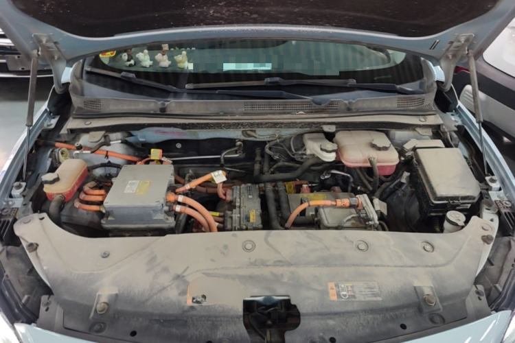 Used Buick Velite 6 2019 Connected & Smart Edition Engine Bay