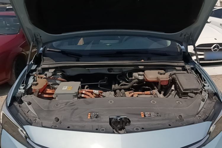 Used Buick Velite 6 2019 Connected & Smart Edition Engine Bay