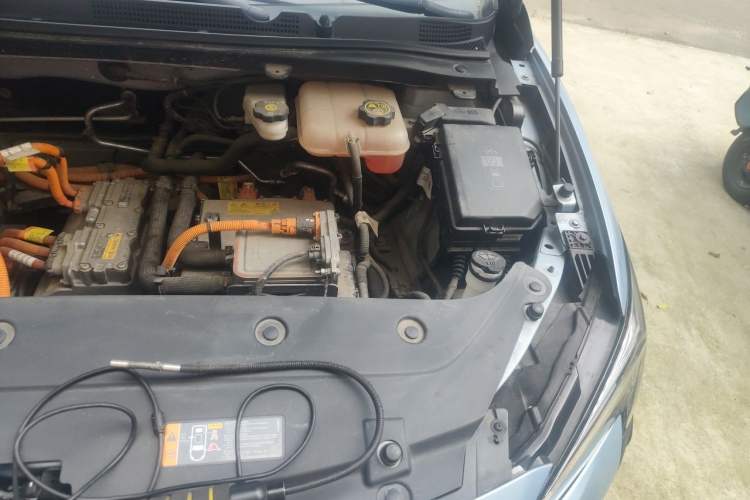 Used Buick Velite 6 2019 Connected & Smart Edition Engine Bay Left