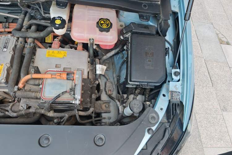 Used Buick Velite 6 2019 Connected & Smart Edition Engine Bay Left