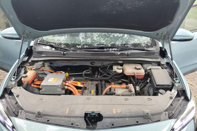 Used Buick Velite 6 2019 Connected Fashion Model Engine Bay