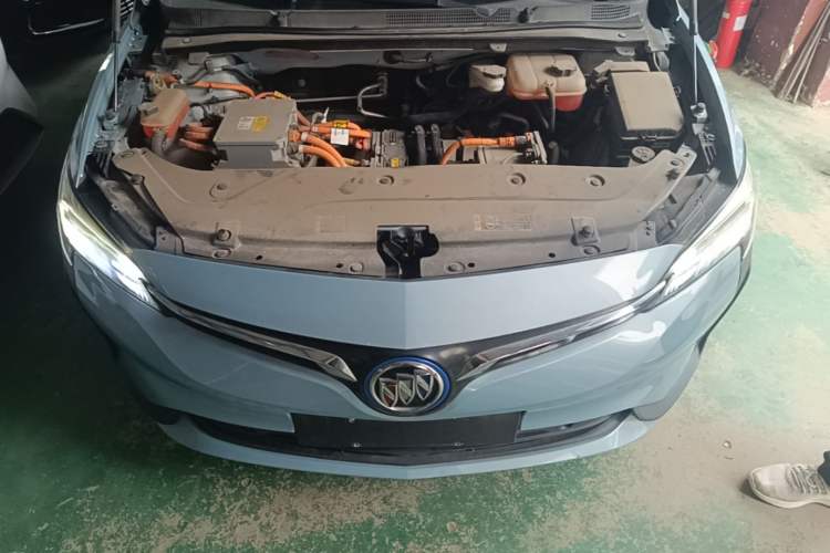 Used Buick Velite 6 2019 Connected & Smart Edition Engine Bay