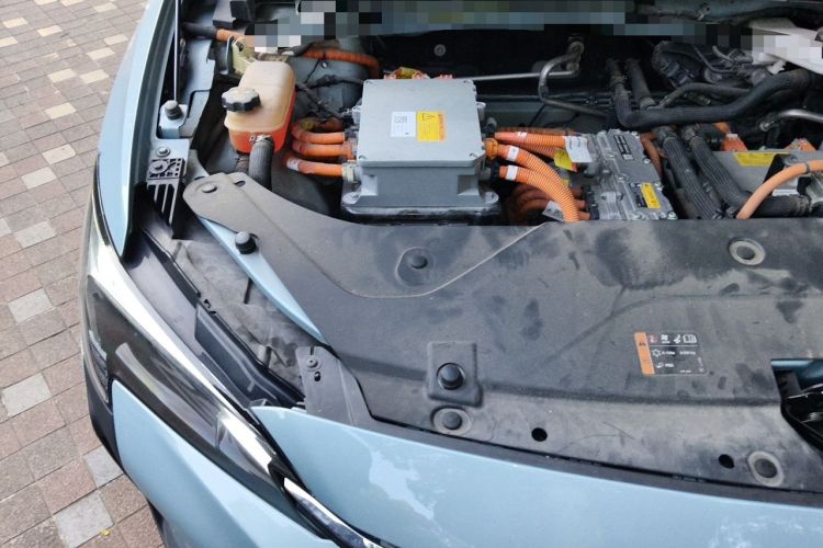 Used Buick Velite 6 2019 Connected & Smart Engine Bay Right