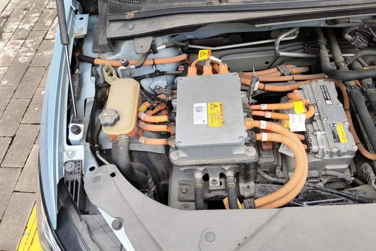 Used Buick Velite 6 2019 Connected & Smart Edition Engine Bay Right