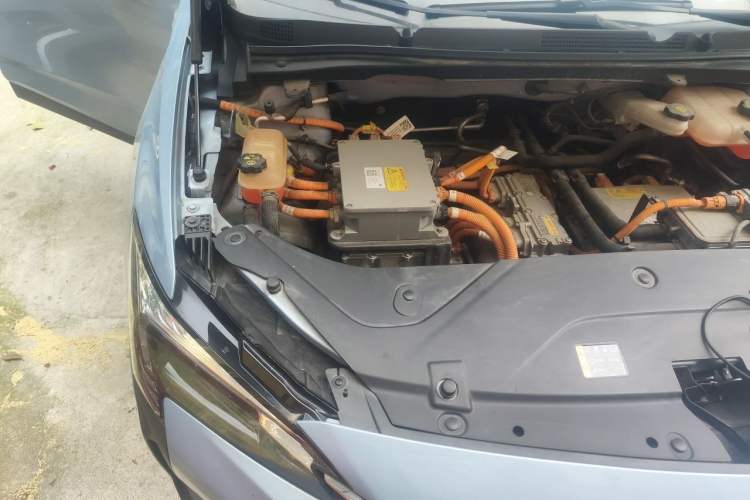 Used Buick Velite 6 2019 Connected & Smart Edition Engine Bay Right