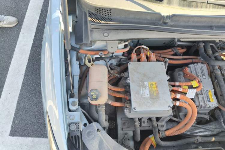 Used Buick Velite 6 2019 Connected & Smart Edition Engine Bay Right