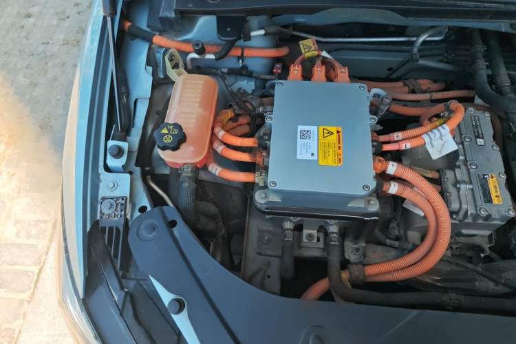 Used Buick Velite 6 2019 Connected & Smart Edition Engine Bay Right