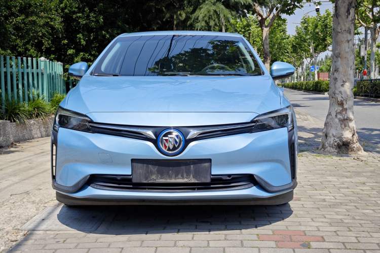 Used Buick Velite 6 2019 Connected Fashion Model Exterior 4