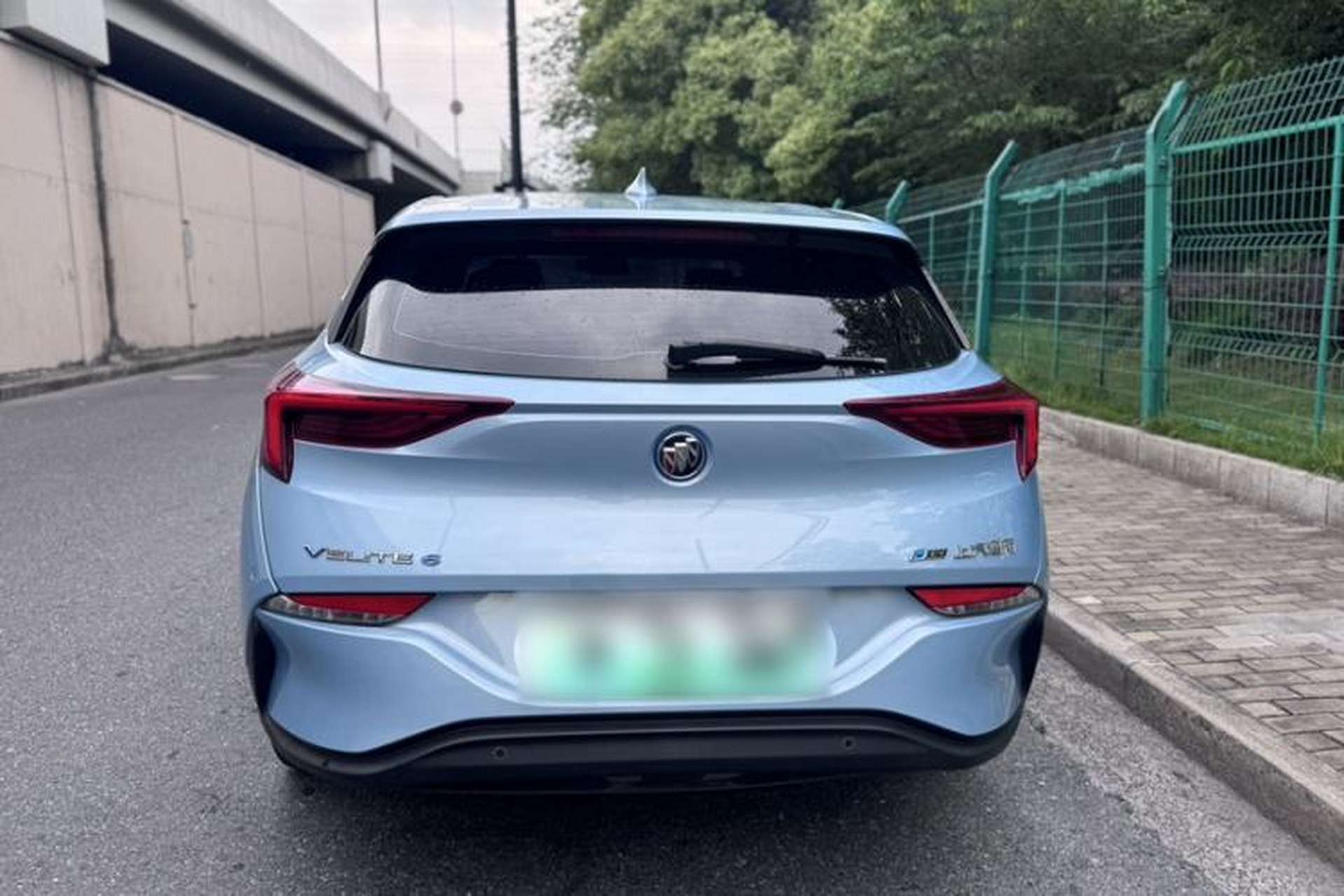 Used Buick Velite 6 2019 Connected Fashion Model Exterior 4