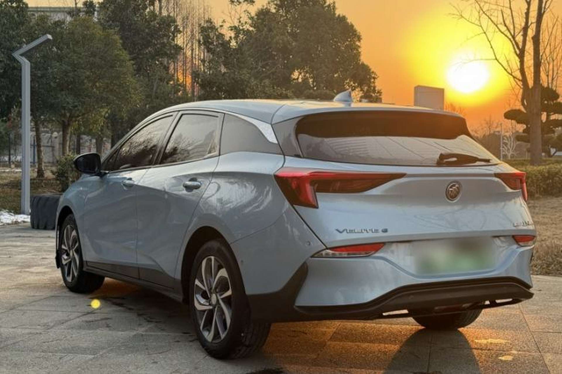 Used Buick Velite 6 2019 Connected & Smart Exterior 5