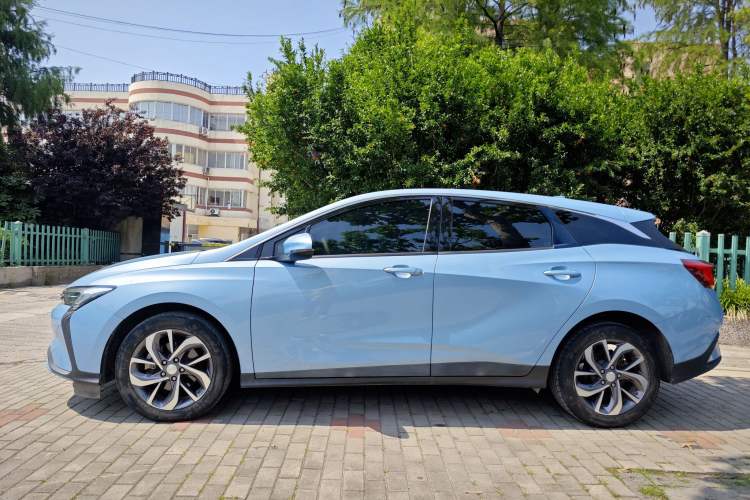 Used Buick Velite 6 2019 Connected Fashion Model Exterior 6