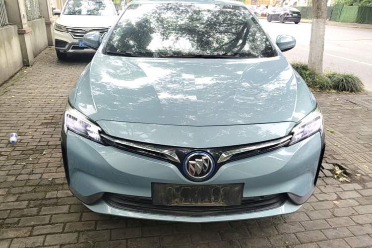 Used Buick Velite 6 2019 Connected Fashion Model Front