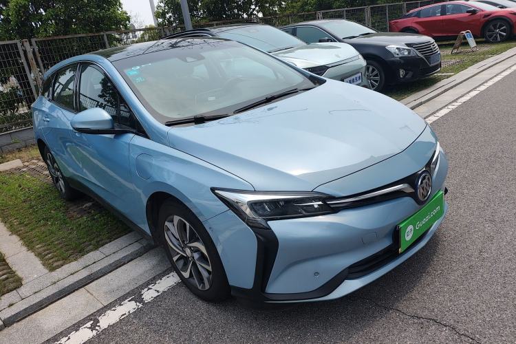 Used Buick Velite 6 2019 Connected & Smart Front Right 45 Deg