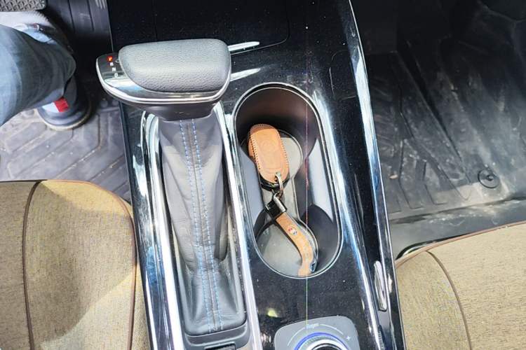 Used Buick Velite 6 2019 Connected & Smart Edition Gear Lever