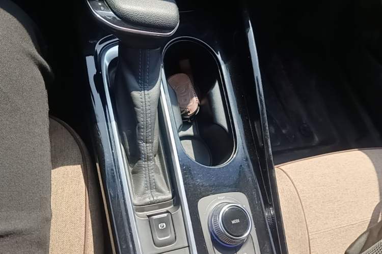 Used Buick Velite 6 2019 Connected & Smart Edition Gear Lever