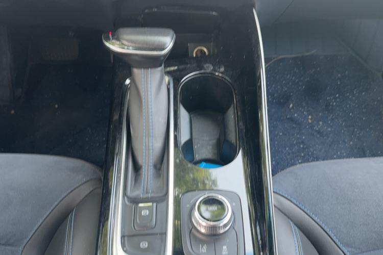 Used Buick Velite 6 2019 Connected & Smart Gear Lever