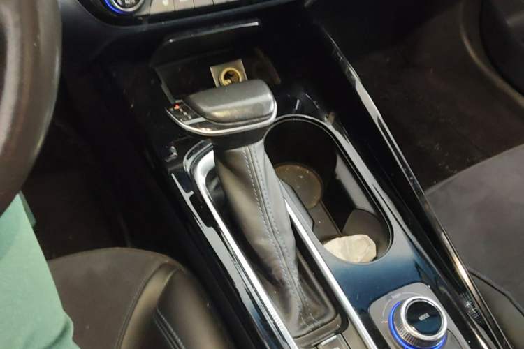 Used Buick Velite 6 2019 Connected & Smart Gear Lever