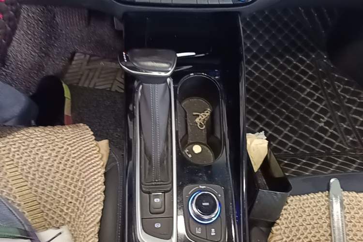 Used Buick Velite 6 2019 Connected & Smart Gear Lever