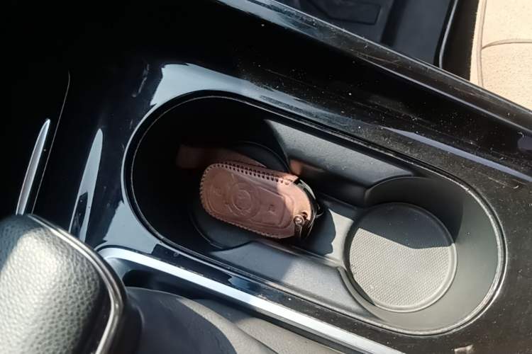 Used Buick Velite 6 2019 Connected & Smart Edition Interior 1