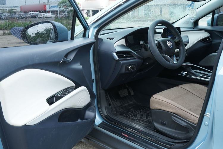 Used Buick Velite 6 2019 Connected & Smart Edition Interior 2
