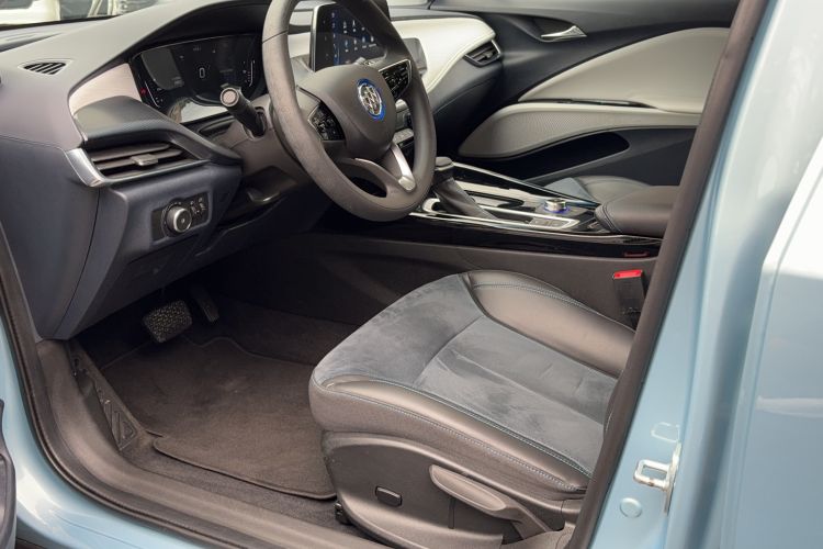 Used Buick Velite 6 2019 Connected & Smart Edition Interior 3
