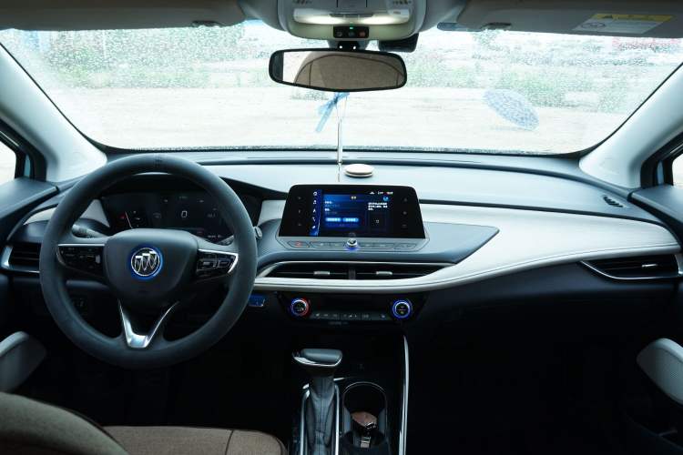 Used Buick Velite 6 2019 Connected & Smart Edition Interior 3