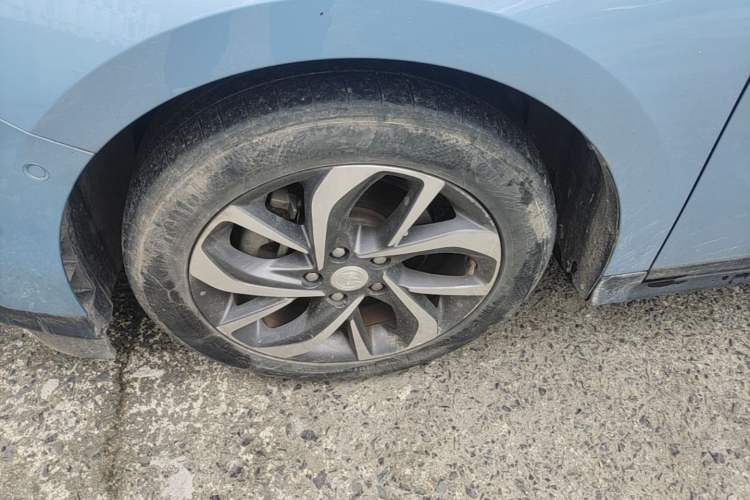 Used Buick Velite 6 2019 Connected & Smart Left Front Wheel Hub