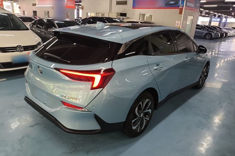 Used Buick Velite 6 2019 Connected & Smart Edition Rear Right 45 Deg