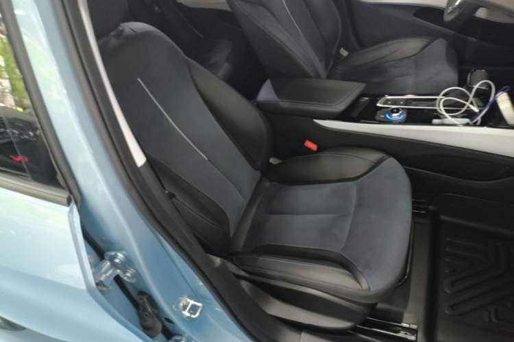 Used Buick Velite 6 2019 Connected & Smart Edition Right Front Seat