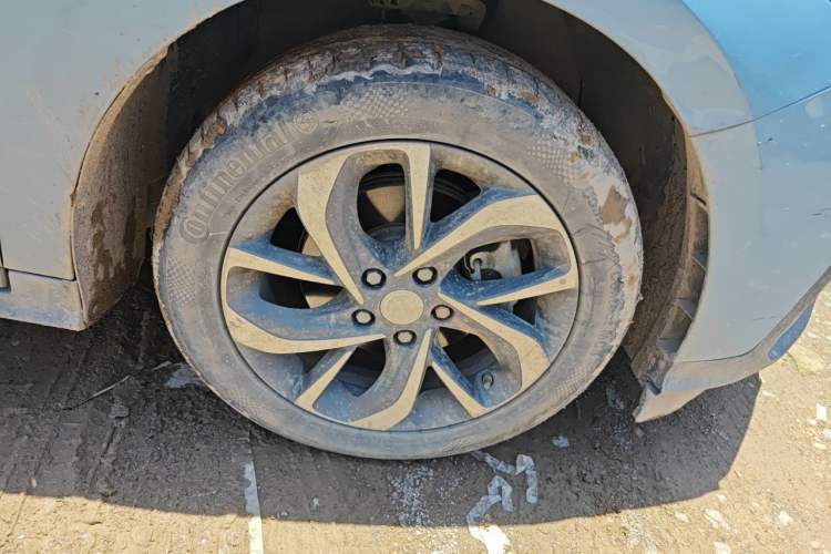 Used Buick Velite 6 2019 Connected & Smart Edition Right Front Wheel Hub