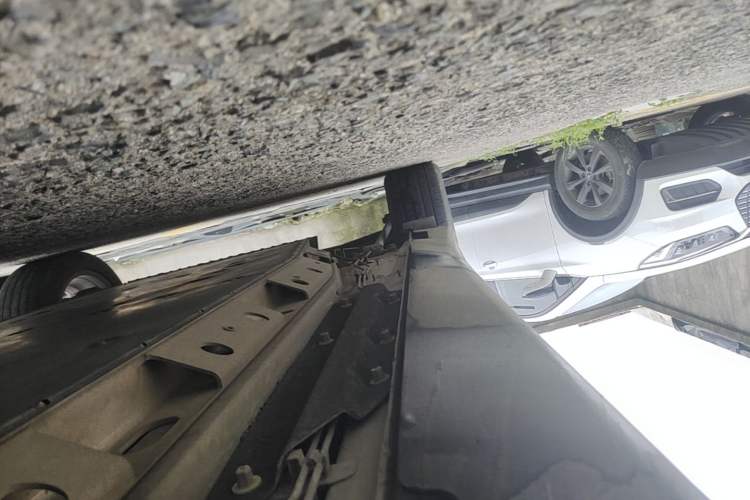 Used Buick Velite 6 2019 Connected & Smart Right Side Sill