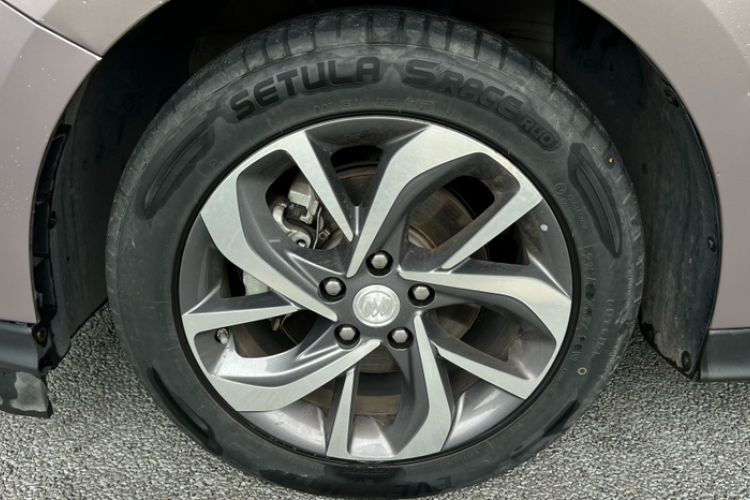 Used Buick Velite 6 2019 Connected Fashion Model Exterior 8