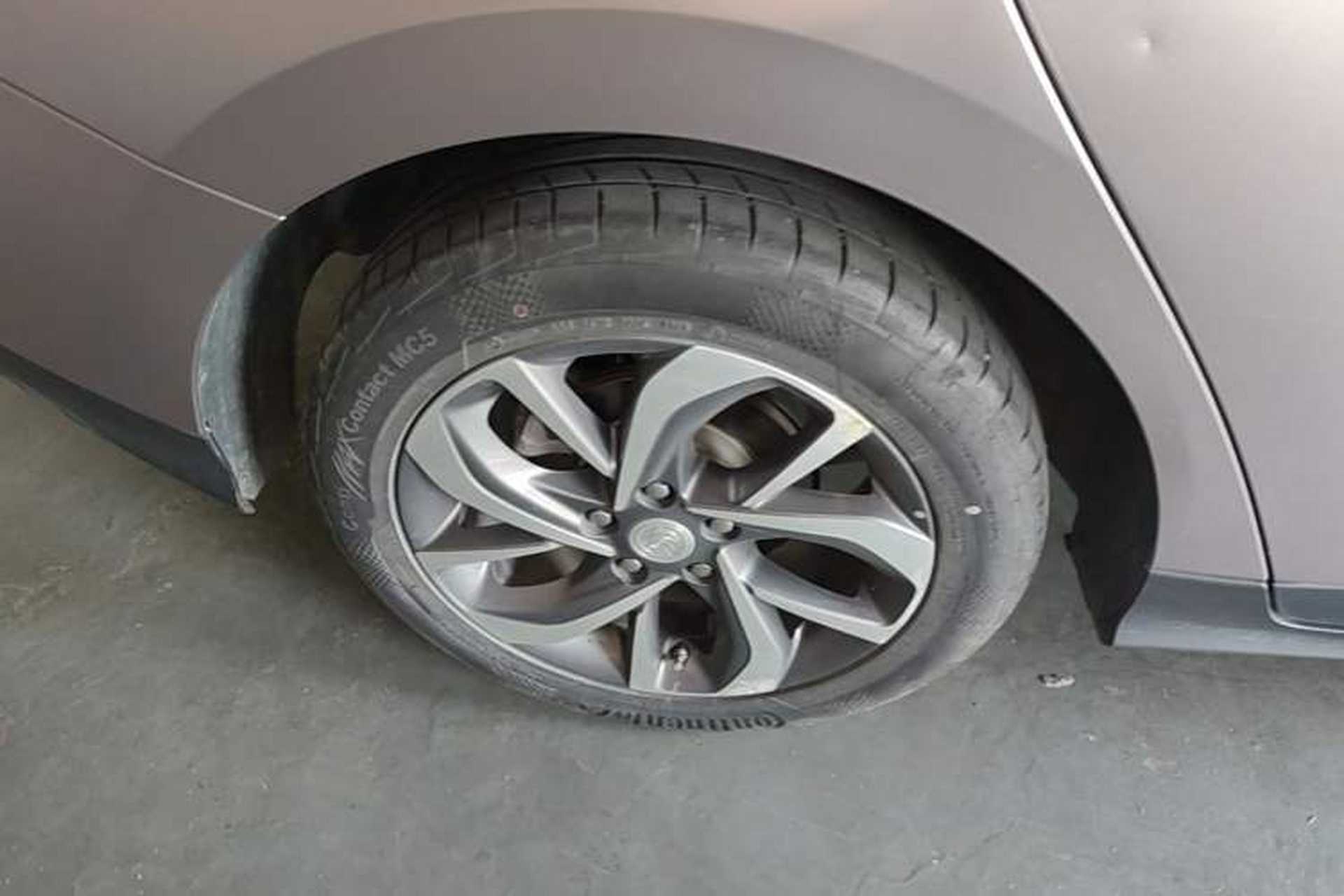 Used Buick Velite 6 2019 Connected Fashion Model Right Rear Wheel Hub
