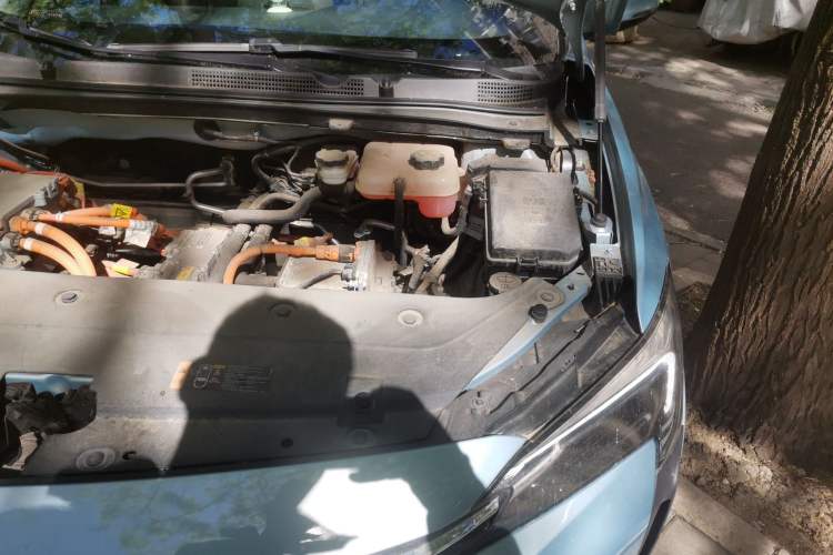 Used Buick Velite 6 2019 Connected & Smart Engine Bay Left